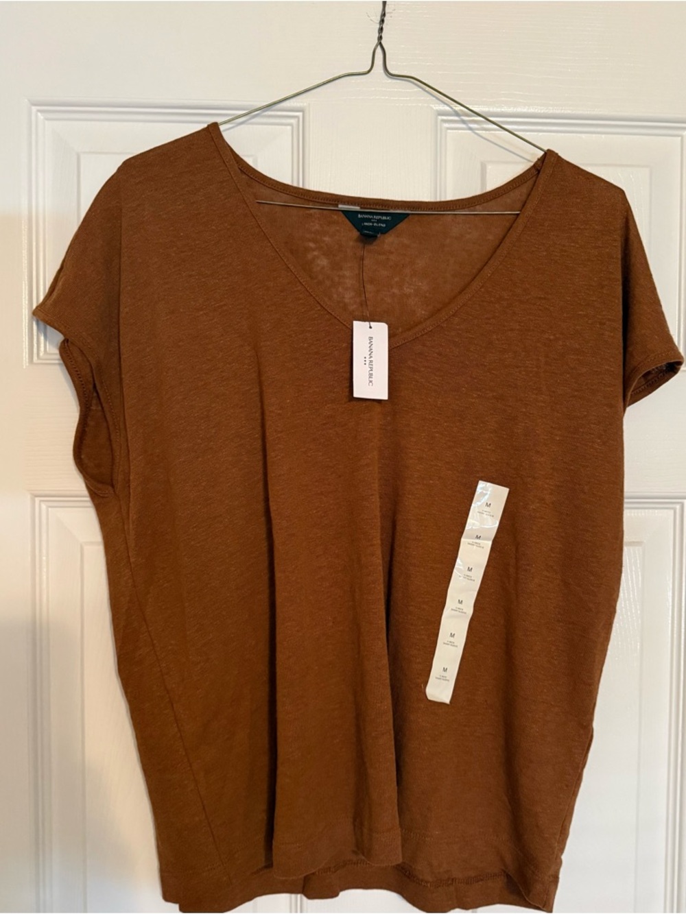 Banana Republic Rust Brown V-Neck Short Sleeve Tee